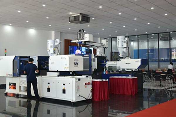 Vietnam Openting Hall 6